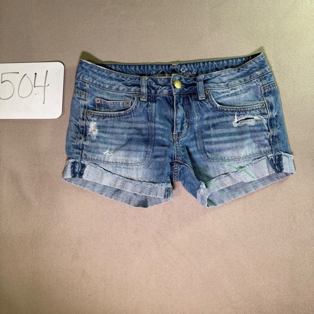 American Eagle Womens Distressed Denim Shorts Size 6 Medium Wash Cuffed Low Rise
